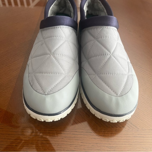 L.L. Bean Ultralight PrimaLoft Gray and Green Quilted Slip-On Loafers main image 4